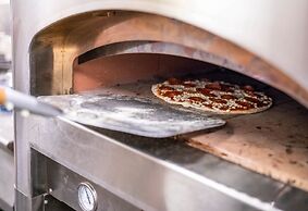 Spacious Villa in Forest Park