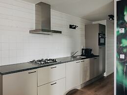 Detached Villa With 4 Rooms