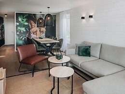 Detached Villa With 4 Rooms