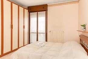 Ganden s Flat in Modena