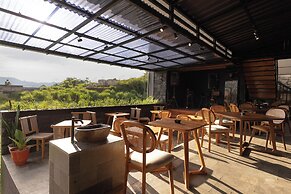 Eagle Hotel Wonosobo, Azana Hotels Collection