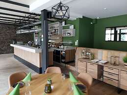 Modern Chalet in a Holiday Park