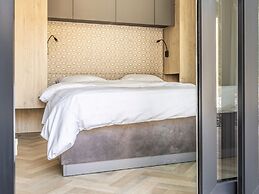 Modern Chalet in a Holiday Park
