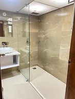 HOTEL HIGH RISE REGENCY