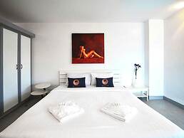 Roomquest Utopia Kata and Residence