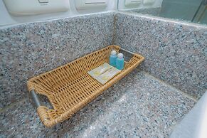 Roomquest Utopia Kata and Residence