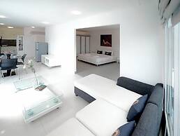 Roomquest Utopia Kata and Residence