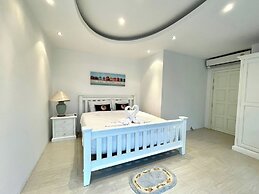 Roomquest Utopia Kata and Residence