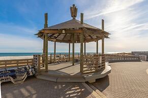 Summer House Beachfront Condos