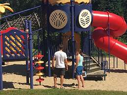 Fine Chalet With Microwave Located in the Ardennes