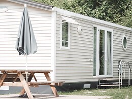 Fine Chalet With Microwave Located in the Ardennes