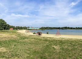 Bungalow in Veluwe Near Harderwijk