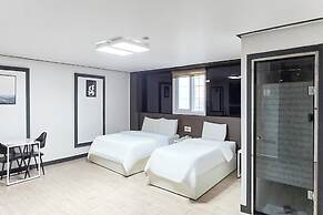 Osan J Hotel