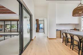 Luxurious 12-bedroom Oceanfront Villa With Private Chef Butler Private