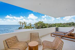 Luxurious 12-bedroom Oceanfront Villa With Private Chef Butler Private