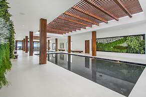 Luxurious 12-bedroom Oceanfront Villa With Private Chef Butler Private