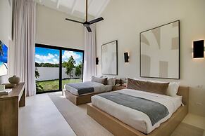 Luxurious 12-bedroom Oceanfront Villa With Private Chef Butler Private