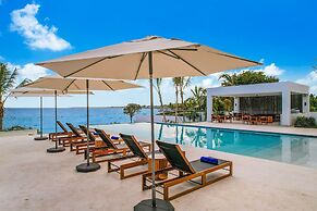 Luxurious 12-bedroom Oceanfront Villa With Private Chef Butler Private