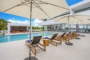 Luxurious 12-bedroom Oceanfront Villa With Private Chef Butler Private