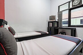 Collection O Tasikmalaya Near Stadium Wiradadaha Formerly Hotel Abadi