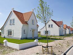 Detached Villa Near the Beach