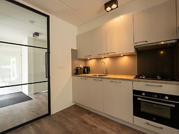 Restyled Bungalow, Near the Hunebed Center