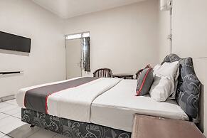 Collection O Hotel Sanira