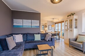 Villa in Hellevoetsluis Near North Sea Beach