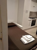 Easy Milano Rooms & Apartments