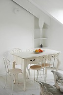 Maison City Life Apartments