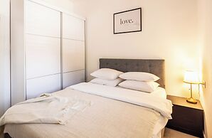 Bahai Gardens Vista Apts by Sea N' Rent