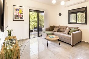 Bahai Gardens Vista Apts by Sea N' Rent