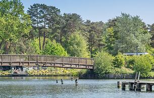 Nice Tent Lodge With Bathroom, Near a Lake