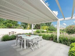 Beautiful Villa With Swimming Pool