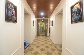 Hotel Shri Dhwaja Inn