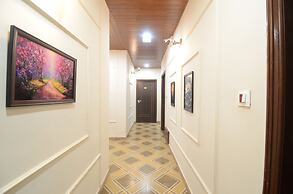 Hotel Shri Dhwaja Inn