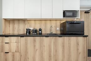 Air Conditioned Apartment by Renters