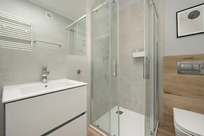 Air Conditioned Apartment by Renters