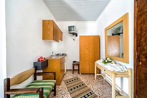 HARMONY HOTEL AND STUDIOS