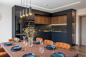 Villa Betelgeuse Supernova