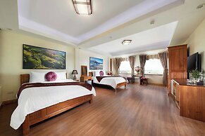 Hanoi Airport Premium Hotel