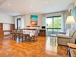 Belvilla by OYO Fucini Sette Quadri