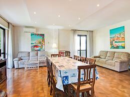 Belvilla by OYO Fucini Sette Quadri