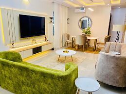 Shortlethomes- Renee's Luxury Apartments