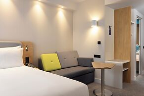 Holiday Inn Express Brussels Airport by IHG