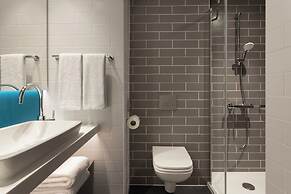 Holiday Inn Express Brussels Airport by IHG