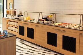 Holiday Inn Express Brussels Airport by IHG