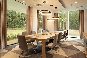 Holiday Inn Express Brussels Airport by IHG