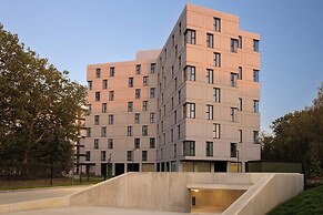 Holiday Inn Express Brussels Airport by IHG