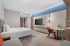 Holiday Inn Express Xi An North Station by IHG